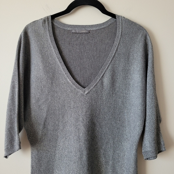 SMART Set Silver Grey Metallic Knit V Neck Top Size S - Picture 4 of 10